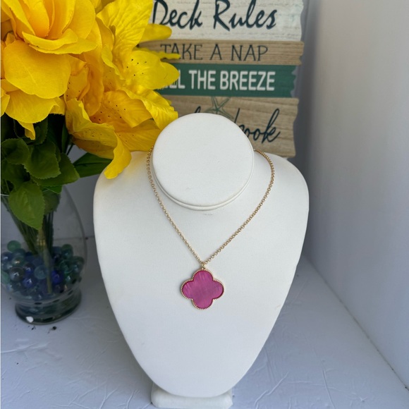 PINK FLOWER  NECKLACE - Picture 4 of 6